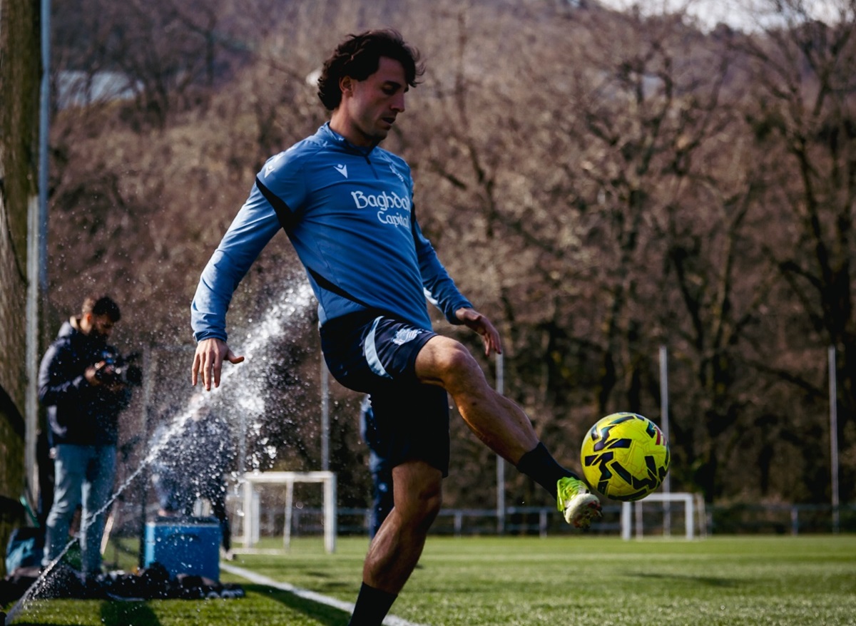 Real Madrid X Real Sociedad: Onde Assistir, Escalações E Tudo Sobre O Duelo Pela Laliga 2025/26. Imagem: Divulgação Real Sociedad Real Madrid x Real Sociedad: onde assistir, escalações e tudo sobre o duelo pela LaLiga 2025/26. Imagem: Divulgação Real Sociedad
