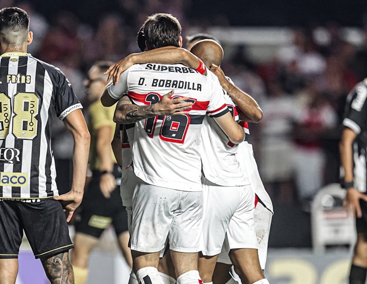Santos X São Paulo Ao Vivo: Onde Assistir, Escalações E Tudo Sobre O Clássico San-São No Brasileirão 2026. Imagem: Divulgação Spfc Santos x São Paulo ao vivo: onde assistir, escalações e tudo sobre o Clássico San-São no Brasileirão 2026. Imagem: Divulgação SPFC