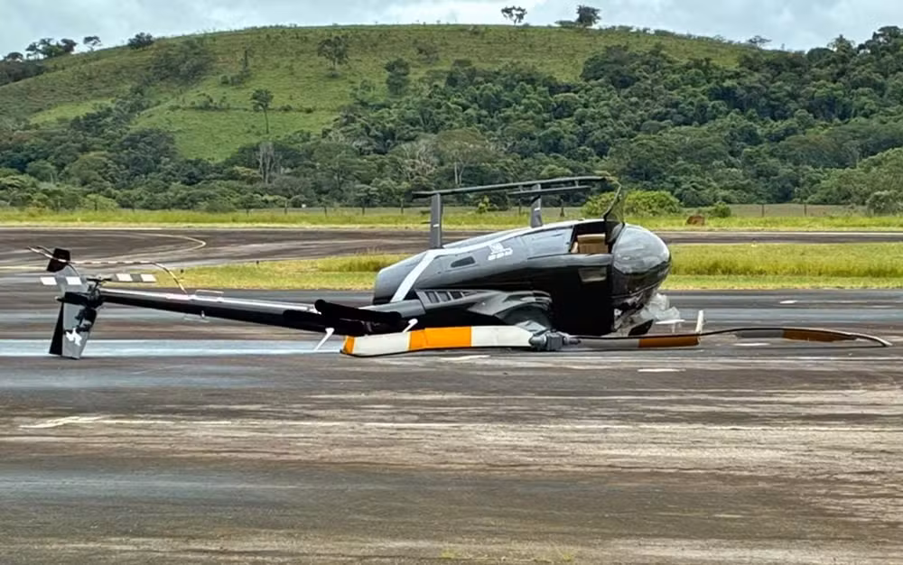 omem invade aeroporto para 'testar' helicóptero, tenta decolar e derruba aeronave em MG