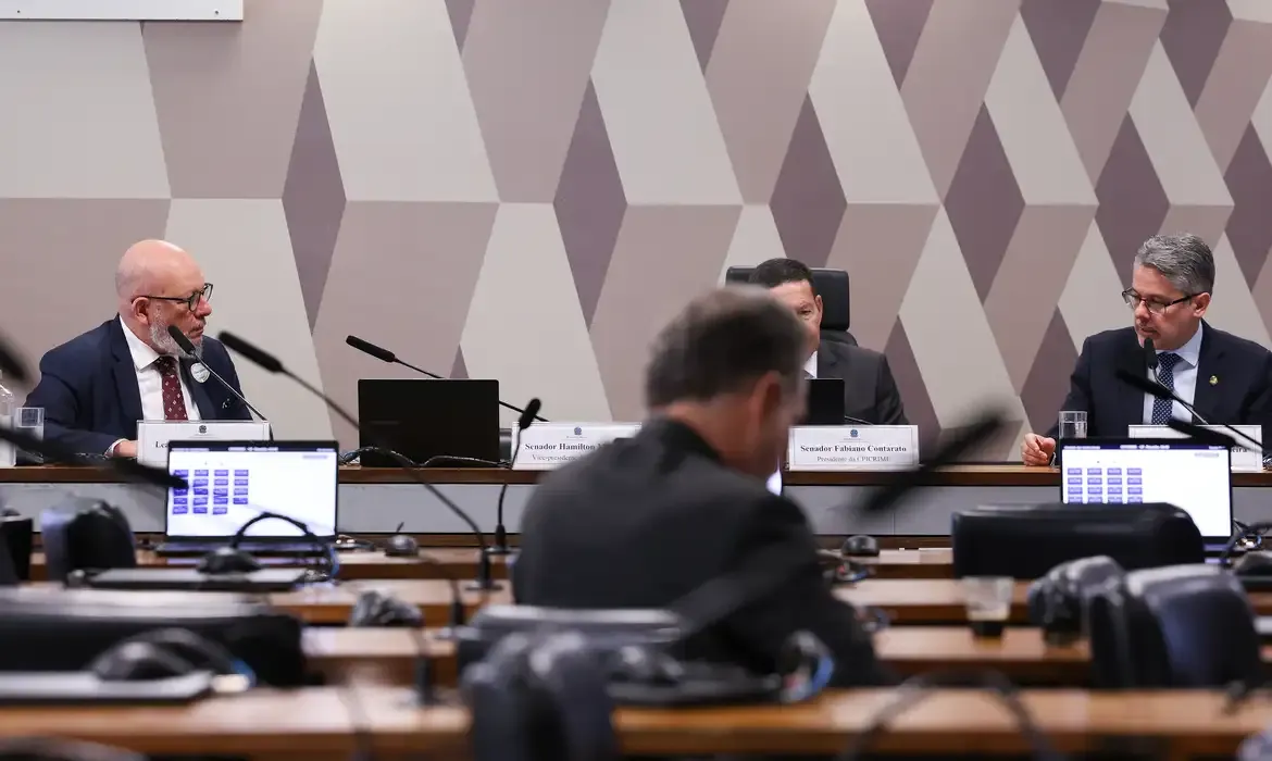 CPI do Crime Organizado convoca Ibaneis, Cláudio Castro e Campos Neto para depoimentos