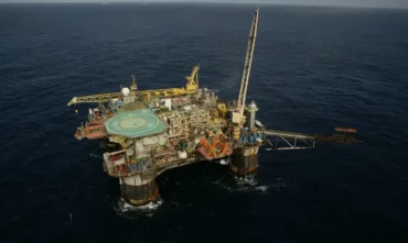 Petrobras retoma controle total de campos na Bacia de Campos após recompra