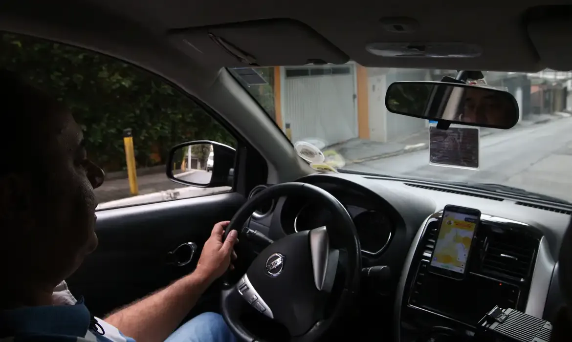 Aplicativos devem detalhar custos das corridas para consumidores