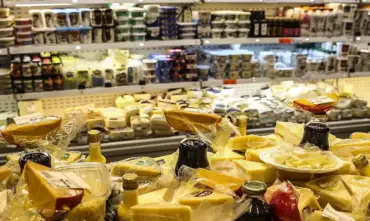 Comércio alcança nível recorde de vendas com impulso de crédito e emprego