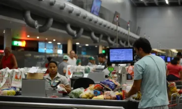 Inflação de alimentos no Brasil revela causas estruturais, aponta estudo