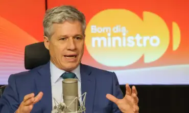 Alimentos podem subir com conflitos no Oriente Médio, alerta ministro