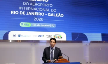 Aeroporto de Brasília deve ir a leilão em novembro, afirma ministro