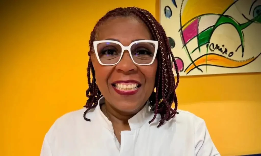 Médica é morta a tiros por policiais durante abordagem no Rio