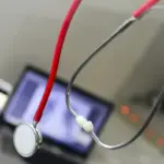 Saúde digital: curso gratuito abre mil vagas para profissionais do SUS