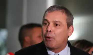 Deputado questiona aumento de até 15% na conta de luz no Rio