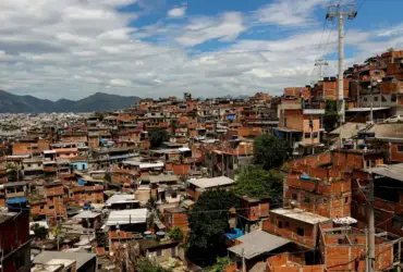 Favelas no Brasil quase triplicam em 40 anos com crescimento concentrado em grandes cidades