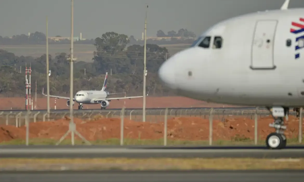 Latam adia voo entre Brasília e São Paulo após ameaça de bomba nesta segunda-feira (9)