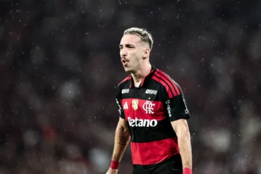 Flamengo vence o Remo com facilidade e chega ao G4 do Brasileirão