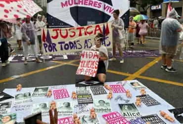Feminicidio mobiliza milhares de mulheres em ato na Avenida Paulista