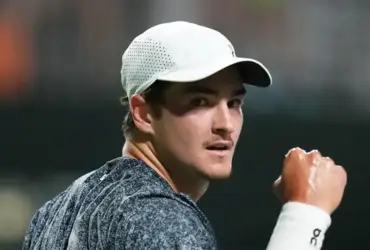 Fonseca estreia com vitória em Indian Wells e enfrentará Khachanov na próxima rodada