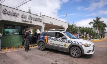 Moraes mantém restrições e nega acesso irrestrito a filhos de Bolsonaro