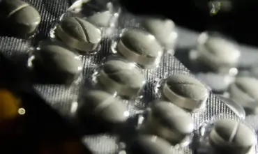 Medicamentos têm venda autorizada em supermercados após aprovação na Câmara