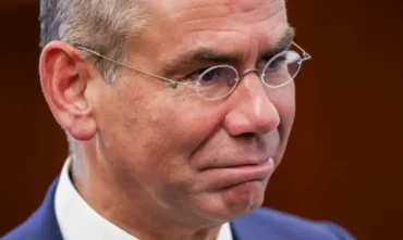 Vorcaro troca defesa e movimento reforça hipótese de delação