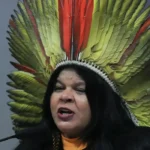 Sônia Guajajara apresenta melhoras e continua internada em SP