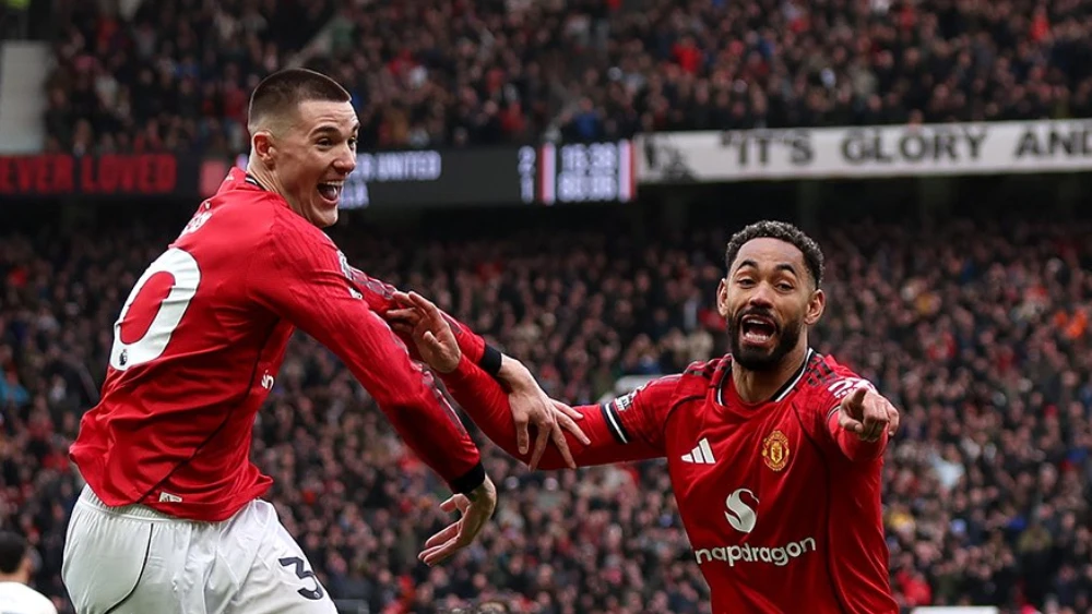 Com brilho de brasileiros, Manchester United vence Aston Villa pela Premier League