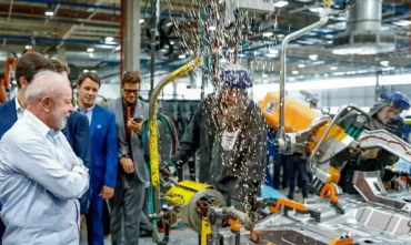 Combustíveis têm aumento injustificável, afirma Lula