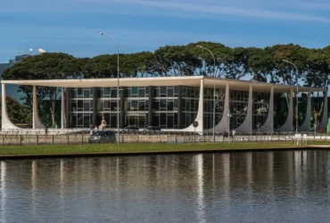 Supremo forma maioria para manter prisão de Vorcaro