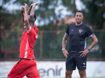 Ferroviário x Fortaleza AO VIVO: onde assistir, horário e tudo sobre o Clássico das Cores na Copa do Nordeste 2026. Imagem: @iagoferreirafotografo