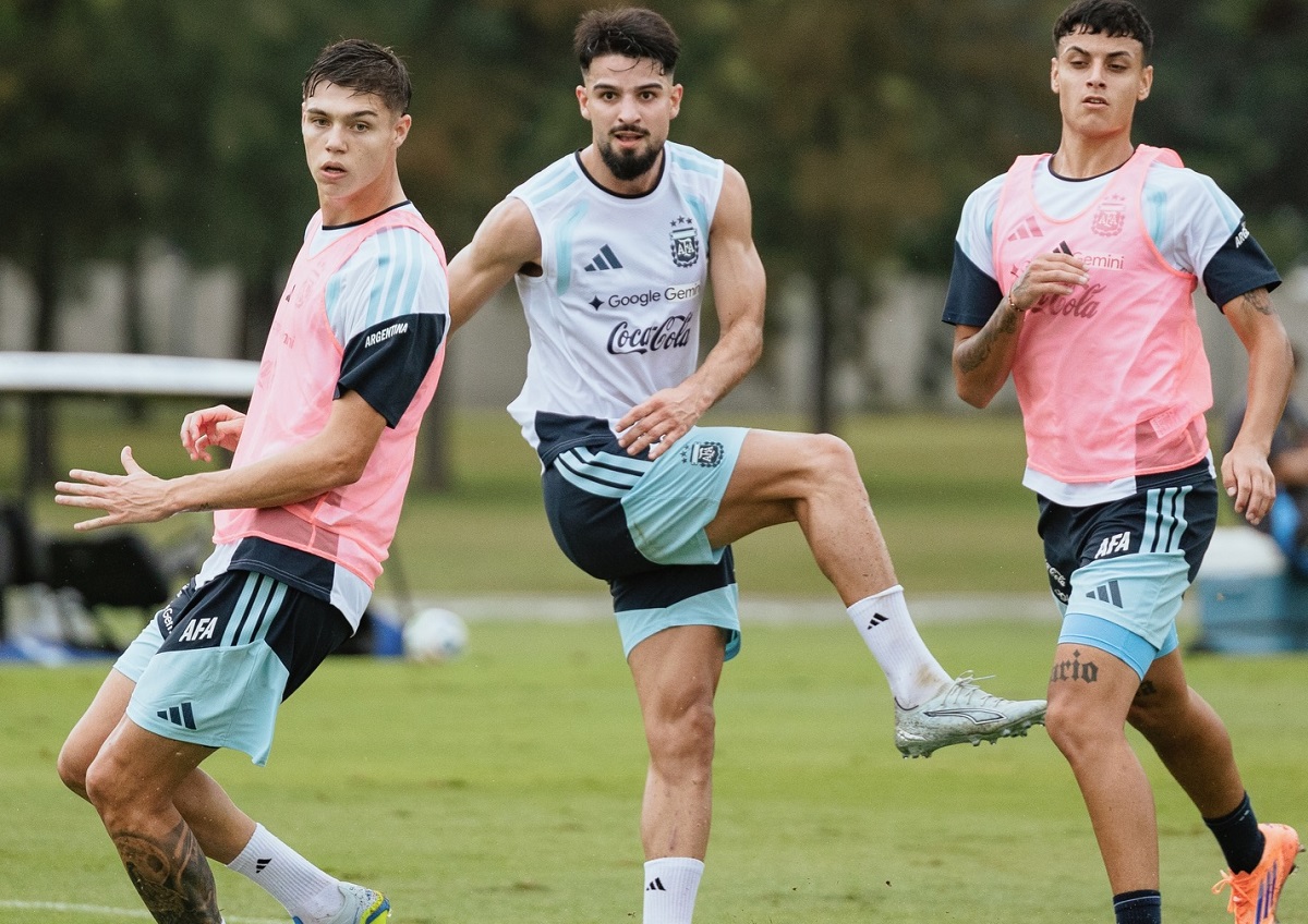 Argentina x Zâmbia ao vivo: onde assistir, horário e escalações do amistoso internacional. Imagem: AFA