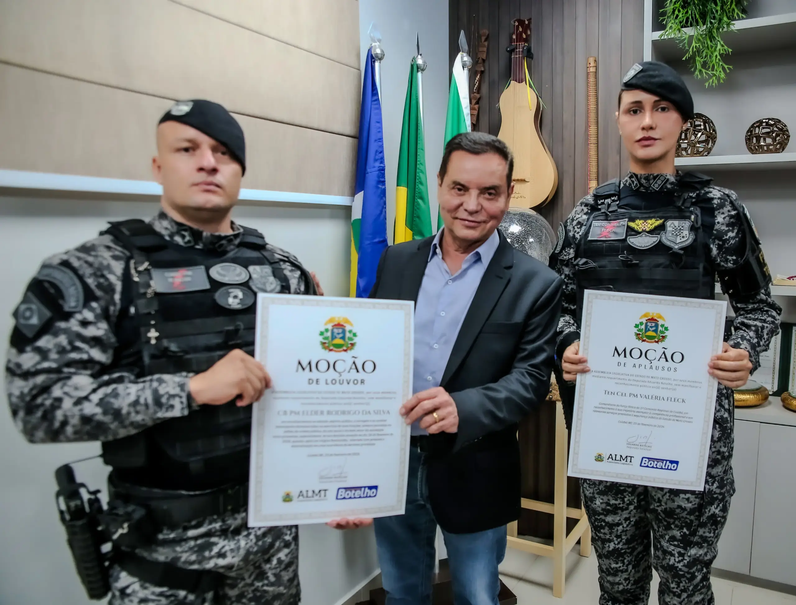 Homenagem da ALMT destaca policiais por bravura