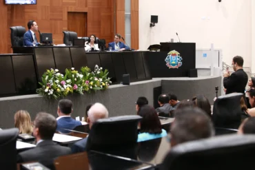 Comércio é homenageado pela ALMT em sessão especial