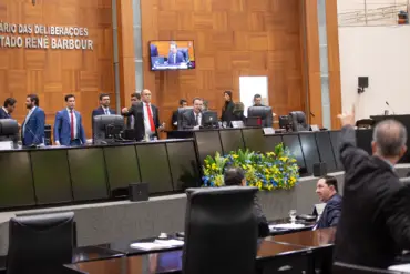 ALMT atualiza blocos e comissões permanentes