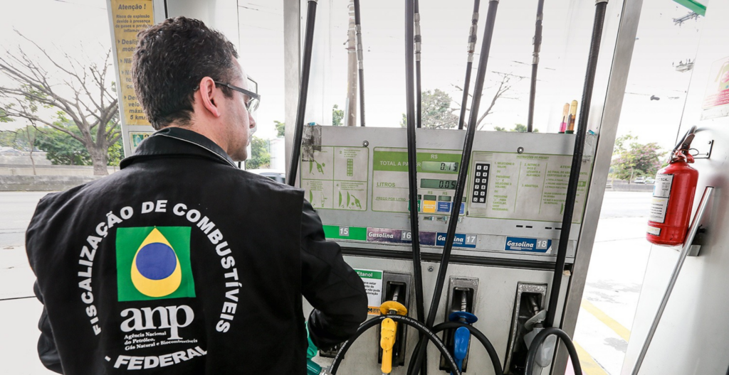 ANP fiscaliza combustíveis em MT em operação nacional e autua estabelecimentos