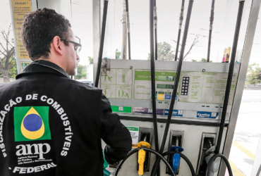 ANP fiscaliza combustíveis em MT em operação nacional e autua estabelecimentos