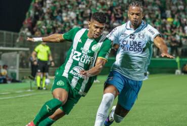 Chapecoense x Corinthians: onde assistir, horário e escalações do jogo pelo Brasileirão. Imagem: Alessandra Seidel e Rafael Bressan ACF