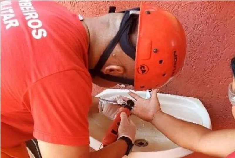 Remoção de anel mobiliza bombeiros em Confresa