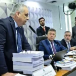 CPMI do INSS pede indiciamento de Lulinha e mais de 200 pessoas em relatório final
