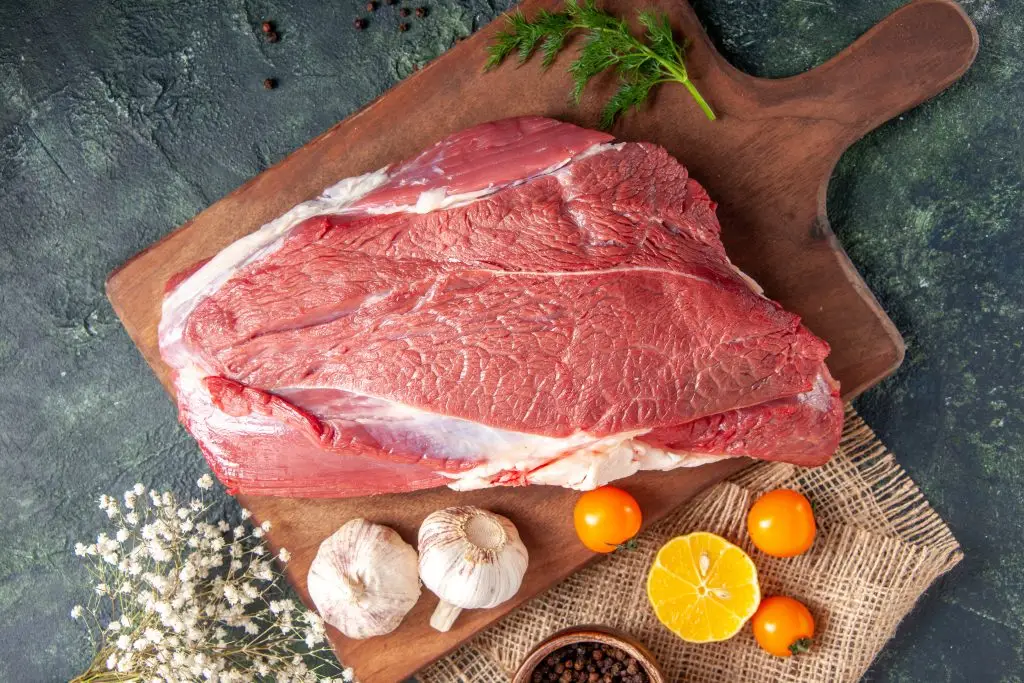 Chile aumenta compras em 52% e se consolida como um dos maiores mercados da carne de MT