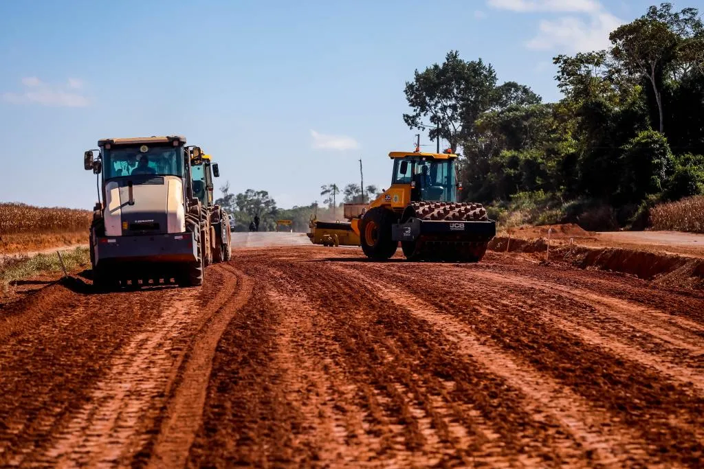Malha rodoviária de MT recebe manutenção para logística