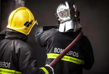 Incêndio em carreta na BR-163 mobiliza bombeiros em Sorriso