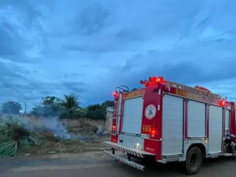 Incêndios Confresa: bombeiros combatem três focos em áreas urbanas