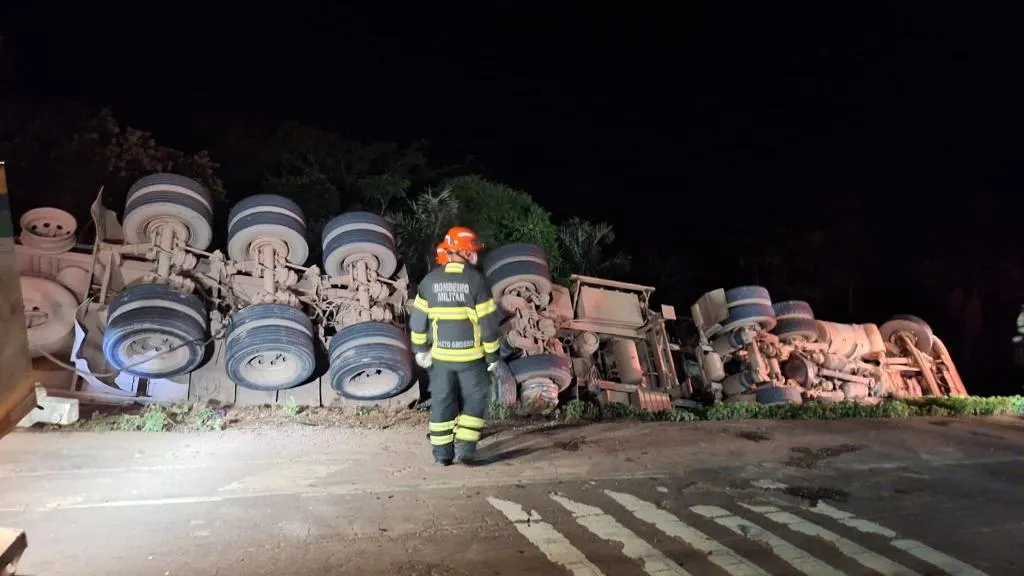 Acidente na BR-163 deixa motorista morto em Guarantã