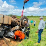 Acidente na MT-244 deixa motorista preso em ferragens