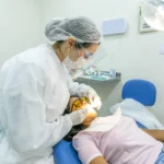 Cuiabá moderniza rede odontológica e reduz demanda de próteses