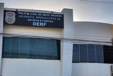 Foto frontal da delegacia da DERF de Sinop