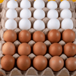 Diferença de preços entre ovos brancos e vermelhos supera 40% em março