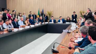 “Estamos realizando o sonho das pessoas e fortalecendo o pertencimento ao município”, afirma Miguel Vaz em marco histórico de 40 mil moradias do SER Família Habitação em Mato Grosso