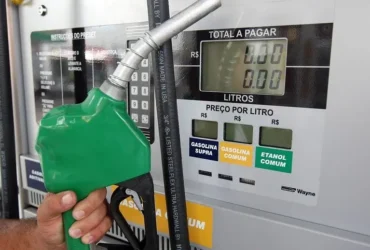 Etanol hidratado mantém preços estáveis em SP às vésperas do fim da safra; atenção volta-se ao início da moagem e ao petróleo