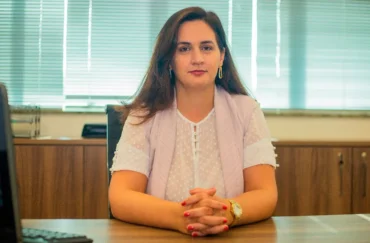 Fernanda Ventura anuncia saída da Secretaria de Saúde de Lucas do Rio Verde