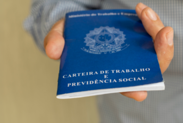 Fim da escala 6×1 pode gerar custo adicional de R$ 1,4 bilhão mensal no comércio e serviços