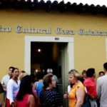 Formação em mediação literária discute diversidade em Cuiabá