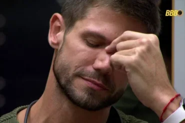 Tadeu Schmidt cita protagonismo de Jonas em discurso de eliminação